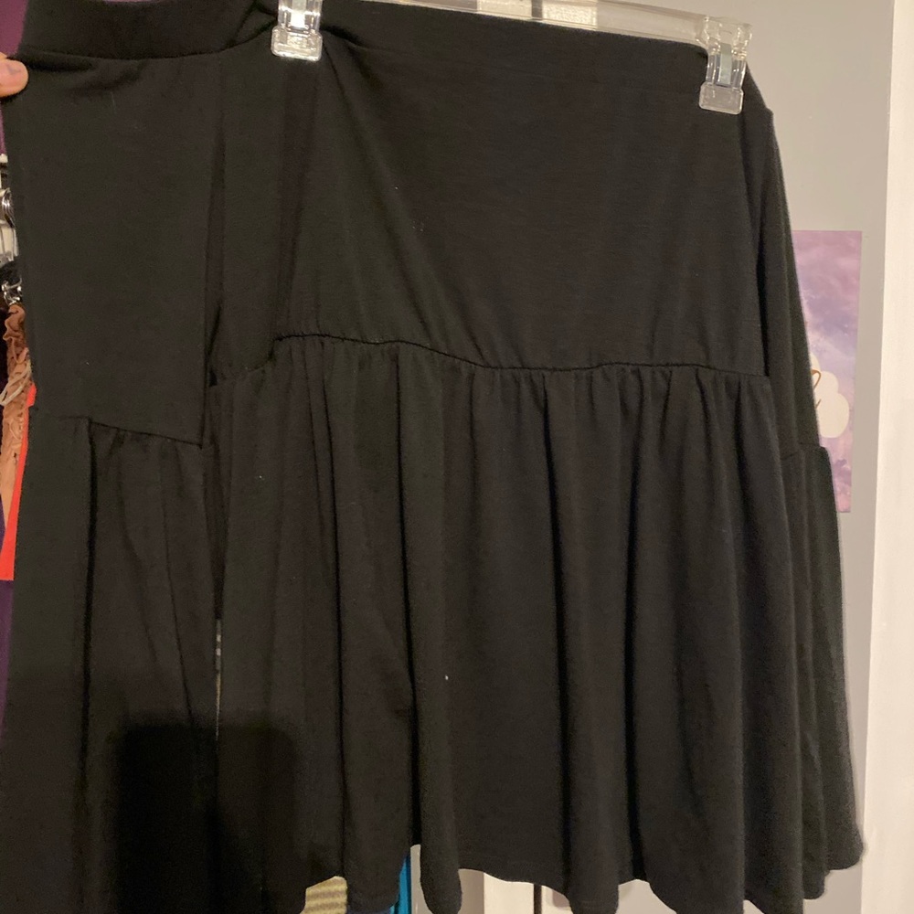 Simple Black Off Shoulder Top 👠
